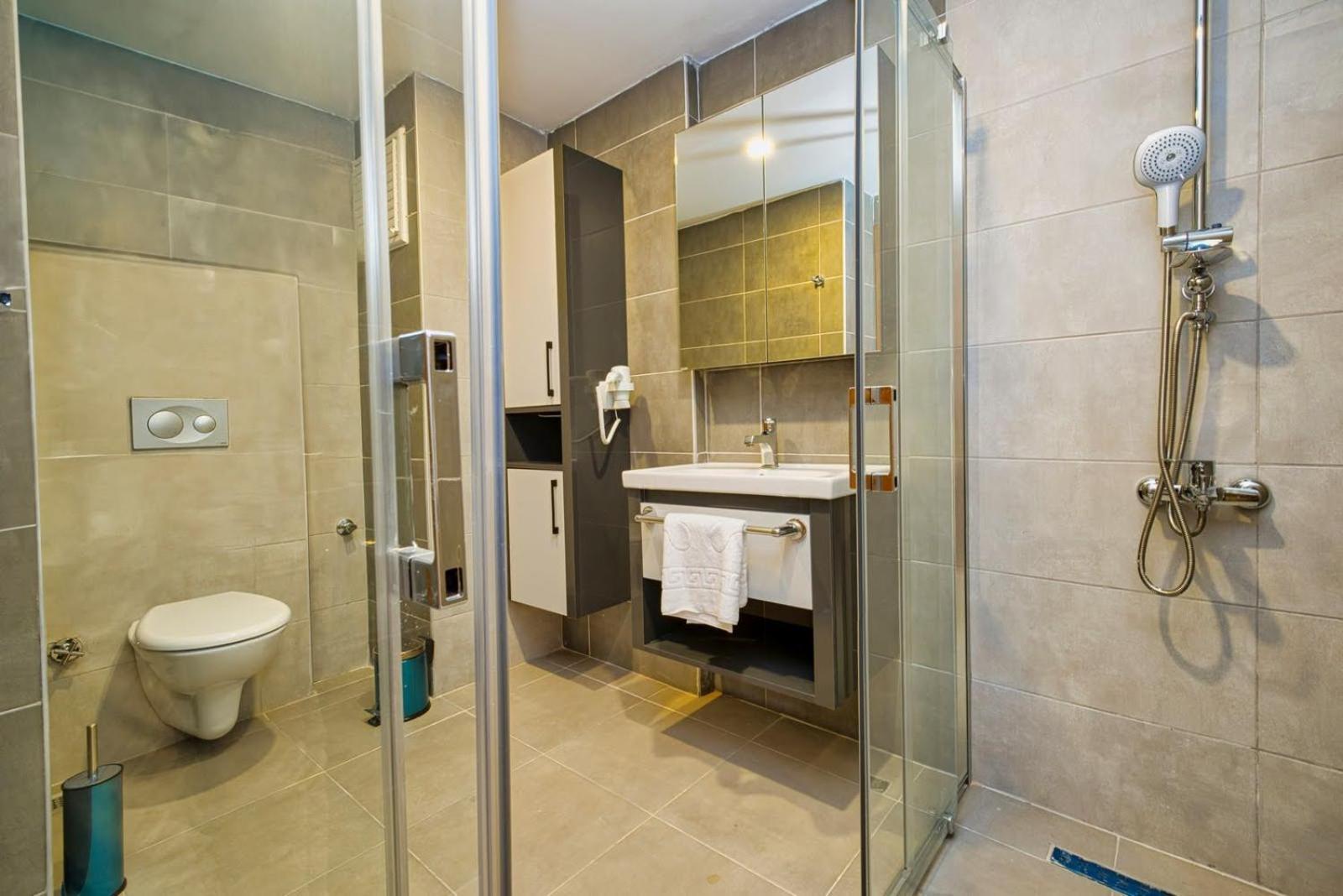 Laristone Suite Spa Hotel Aksu  Exteriör bild
