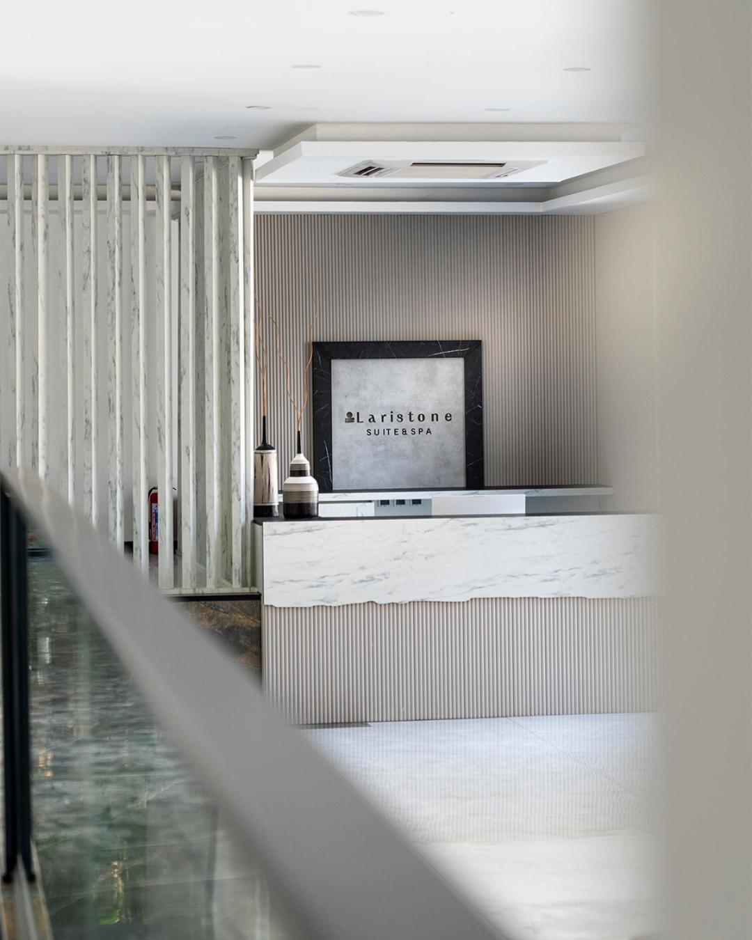 Laristone Suite Spa Hotel Aksu  Exteriör bild